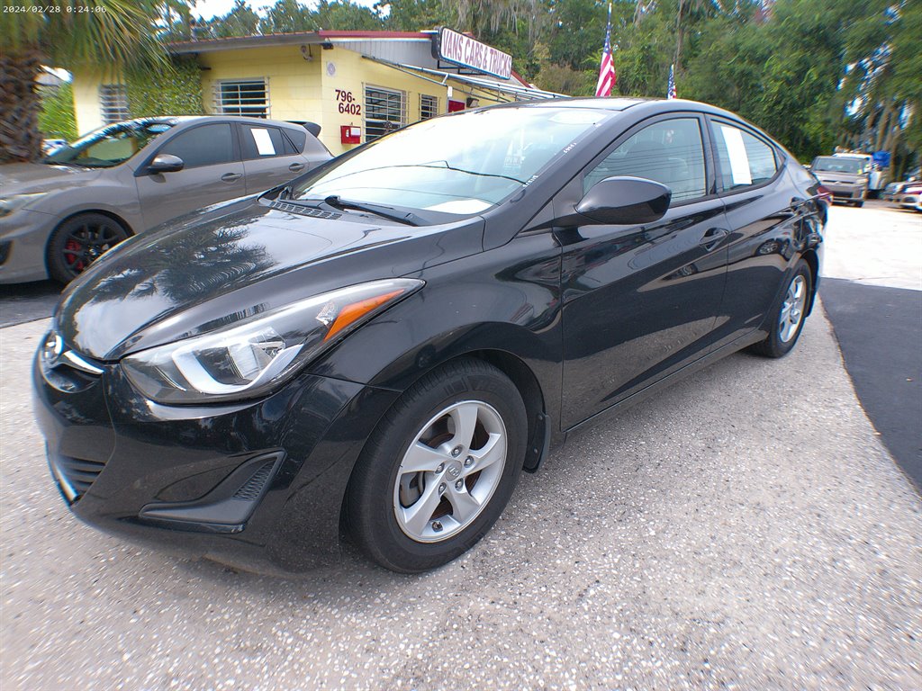 2014 Hyundai Elantra SE's photo