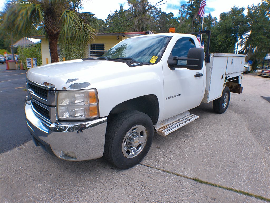 2009 Chevrolet Silverado 3500 Chassis Cab Work Truck's photo