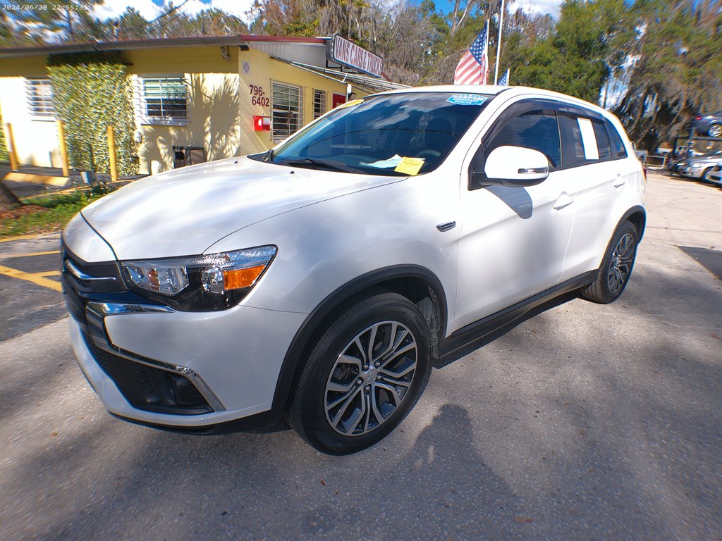 2019 Mitsubishi Outlander Sport ES's photo