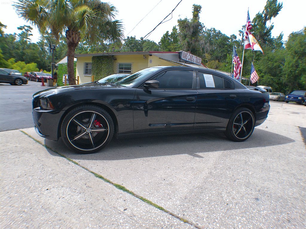 2011 Dodge Charger SE's photo