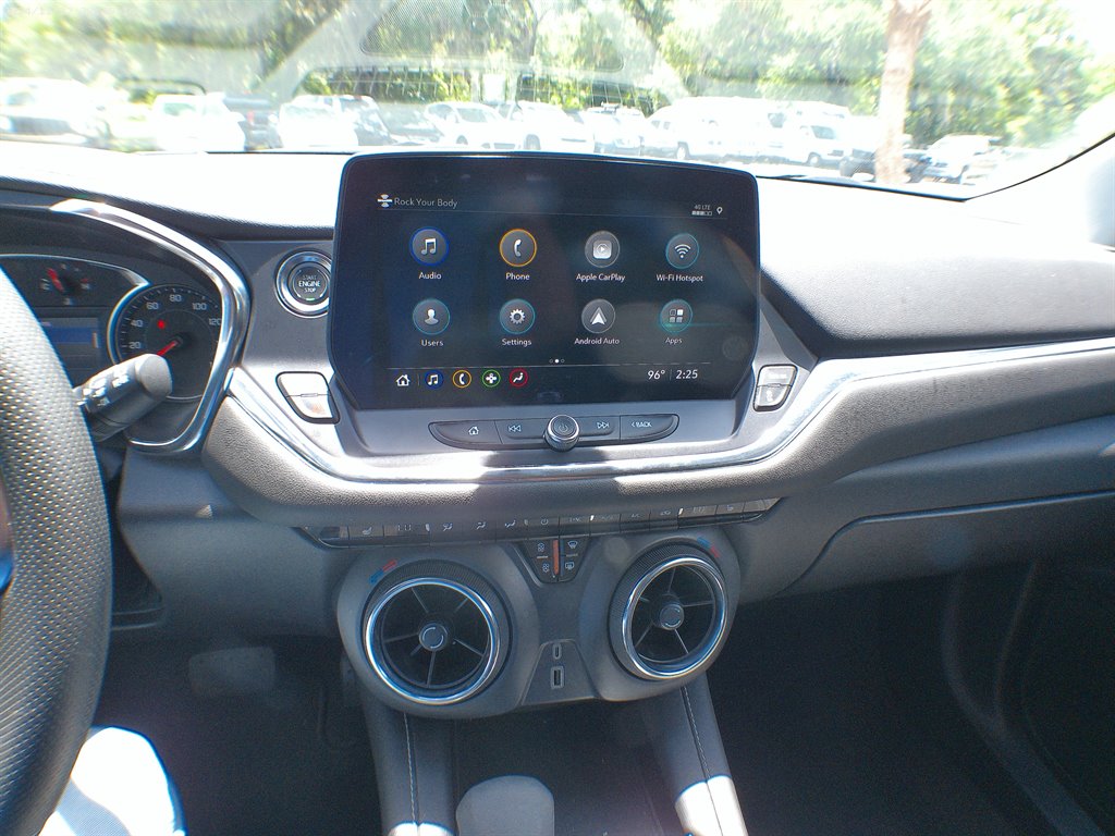 2025 Chevrolet Blazer 2LT - Photo 8