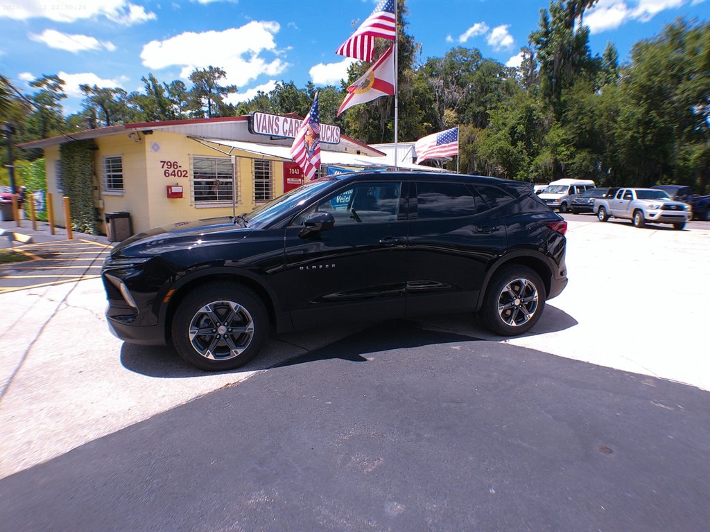 2025 Chevrolet Blazer 2.0T 2LT FWD's photo